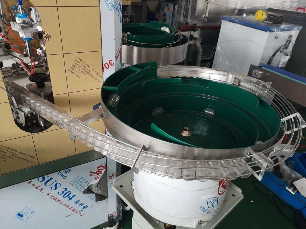 2000BPH 50-500 ml PLC-controle monoblokvulmachine voor rolflessen