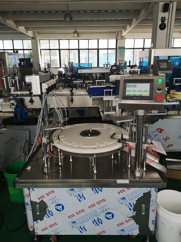 Pocket Card Parfumfles Monoblock vulmachine 1500BPH Automatisch type